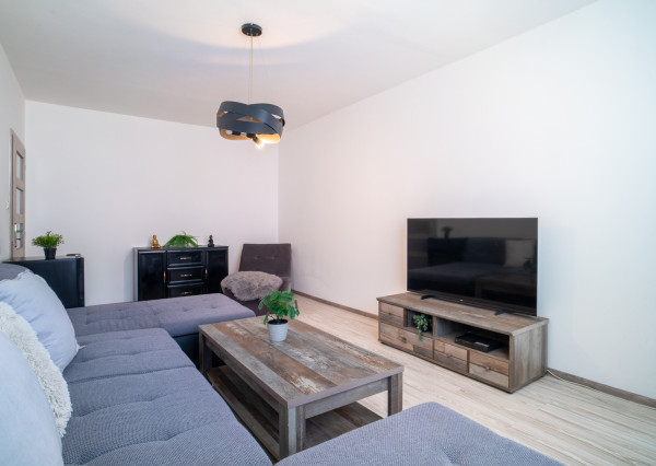 Na predaj 3-izbový byt v obci Rohožník