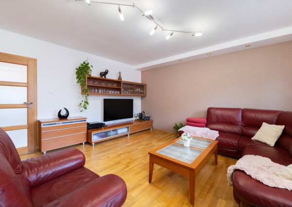 Na predaj rodinný dom s bazénom v Kysuckom Novom Meste