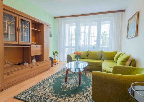 REZERVOVANÝ: Na predaj priestranný 2-izbový byt v Starej Ľubovni