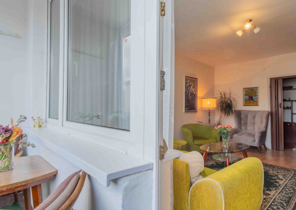 REZERVOVANÝ: Na predaj priestranný 2-izbový byt v Starej Ľubovni