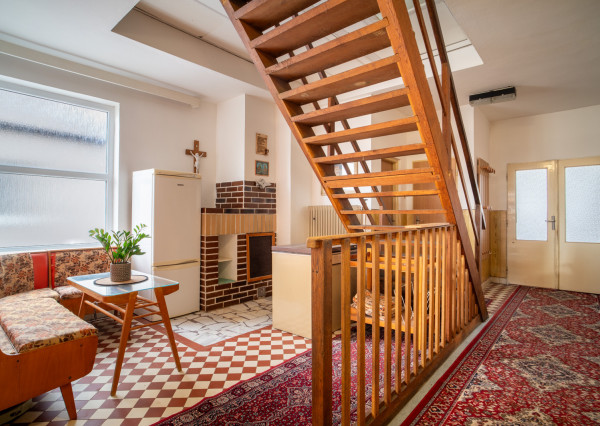 Na predaj 7-izbový rodinný dom v Studienke s investičným potenciálom