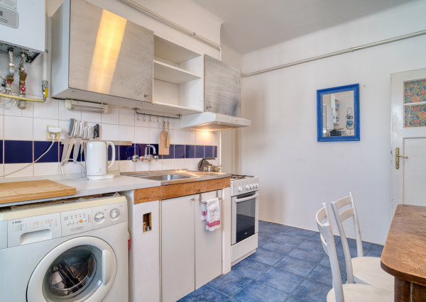 Na predaj 1-izbový byt na Prievozskej ulici v Bratislave