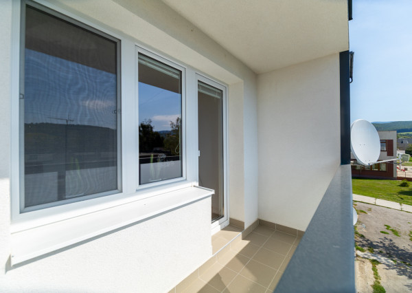 Na predaj čiastočne zariadený 3-izbový byt v Kálnici