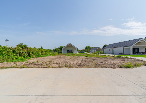 Na predaj moderný 4-izbový rodinný dom v Šoporni