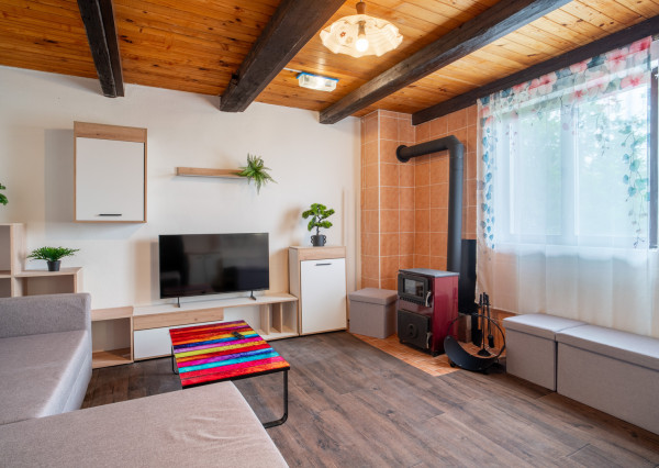 VÝRAZNÁ ZĽAVA: Na predaj záhradná chata s výhľadom na golfové ihrisko v Skalici