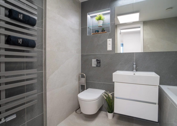 Na prenájom štýlový 3-izbový byt v SKYPARK RESIDENCE s panoramatickým výhľadom