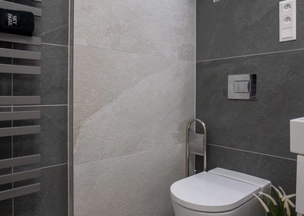 Na prenájom štýlový 3-izbový byt v SKYPARK RESIDENCE s panoramatickým výhľadom