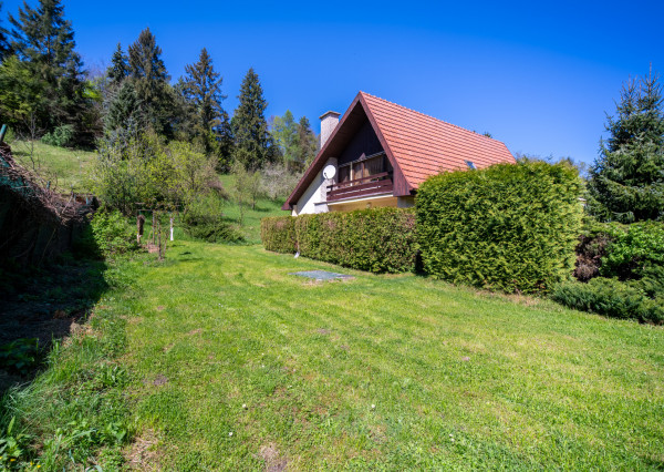 Na predaj 6-izbový rodinný dom v obci Podkriváň