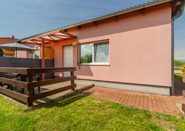 Na predaj 2-izbový byt v Senci pri jazerách s terasou