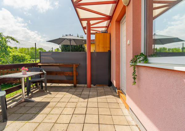 Na predaj 2-izbový byt v Senci pri jazerách s terasou