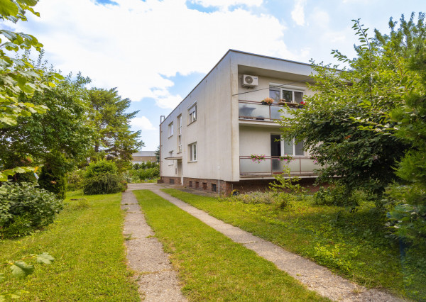 Na prenájom 3-izbový byt v Šamoríne