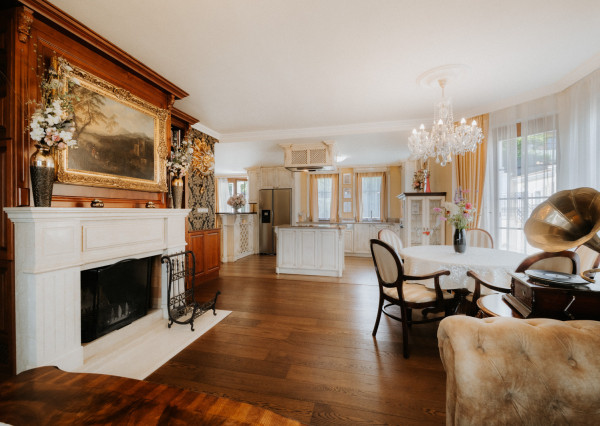 Na predaj nadštandardný rodinný dom s bazénom, Soblahov