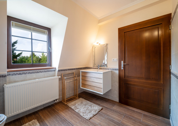 Na predaj nadštandardný rodinný dom s bazénom, Soblahov