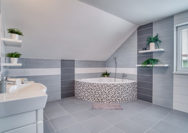 Na predaj rodinný dom s rozľahlým pozemkom v Kostolišti