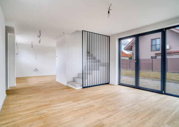 Na predaj 3-izbový rodinný dom pri jazere Nové Košariská