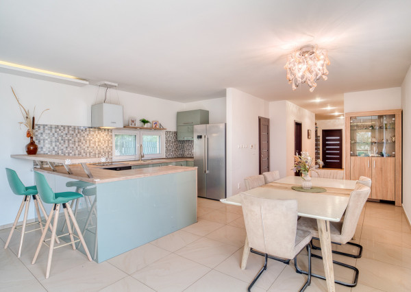 Na predaj 4-izbový rodinný dom v obci Gajary