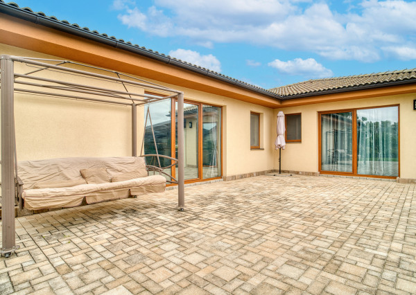 Na predaj 4-izbový rodinný dom v obci Gajary