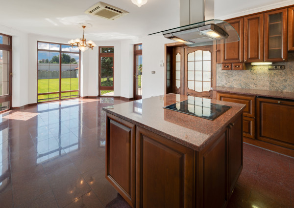 Na predaj 6-izbové rodinné sídlo v Šamoríne