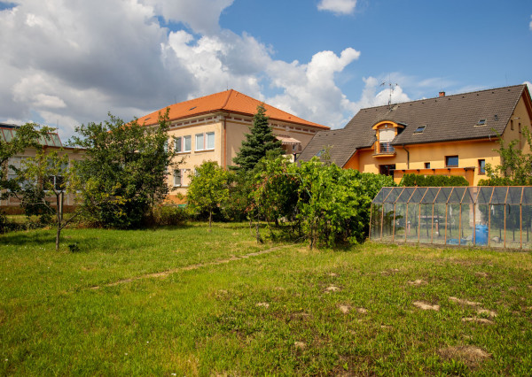 Na predaj rodinný dom s pozemkom a investičným potenciálom v Trenčíne