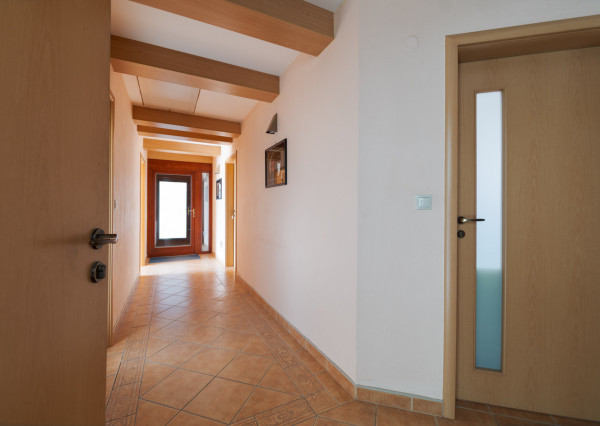 Na predaj rodinný dom s pozemkom a investičným potenciálom v Trenčíne