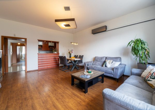 Na predaj 3- izbový byt s parkovaním, Zlatovce Trenčín