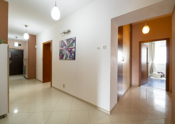 Na predaj 3- izbový byt s parkovaním, Zlatovce Trenčín