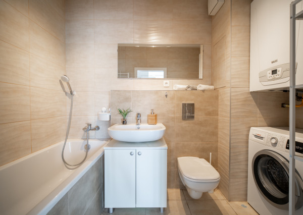 Na prenájom 2-izbový byt v Bratislave - mestská časť Ružinov