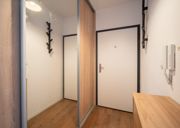 Na prenájom 2-izbový byt v Bratislave - mestská časť Ružinov