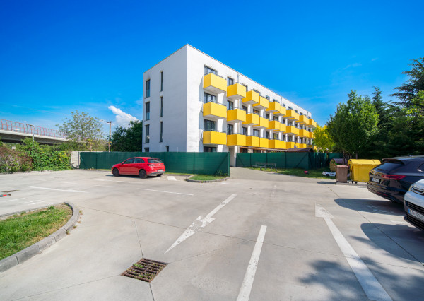 Na prenájom 2-izbový byt v Bratislave - mestská časť Ružinov