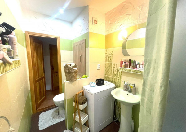 Exkluzívna ponuka 3 izb. veľkometrážného bytu v Bánovciach n/B s balkónom a pivnicou- SEVER