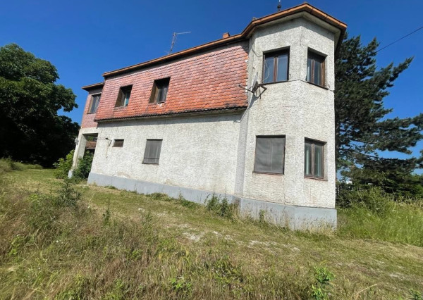 Exklzívne na predaj veľký 7 izb. RD- Partizánske / Veľké Bielice