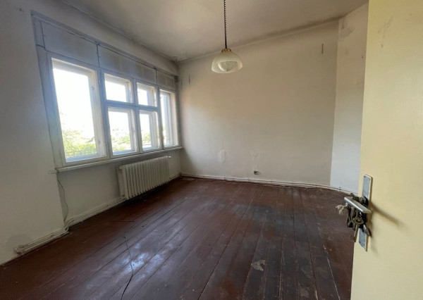 Exklzívne na predaj veľký 7 izb. RD- Partizánske / Veľké Bielice