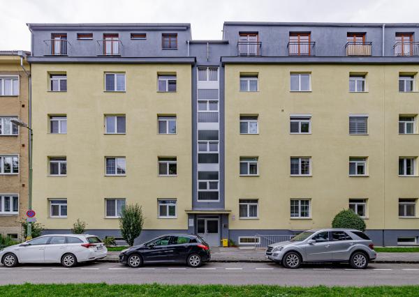 Na prenájom 3-izbový byt v centre Bratislavy pri OC Nivy