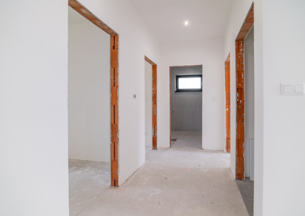 Na predaj 4-izbová novostavba s dvojgarážou v Suchohrade