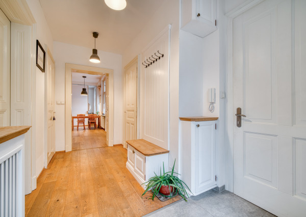 Na prenájom štýlový 2,5-izbový byt na Palisádach v Bratislave