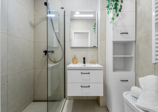 Zrekonštruovaný 3-izbový byt s veľkou dennou zónou v tehlovom dome