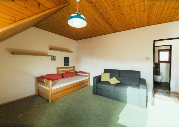 Na prenájom štýlový 4-izbový rodinný dom v Trenčíne