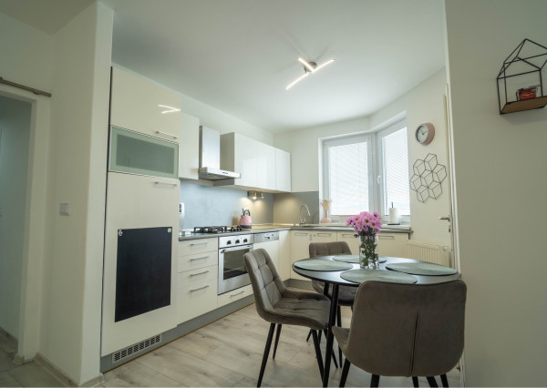 Na predaj 3-izbový byt v obci Trenčianska Turná