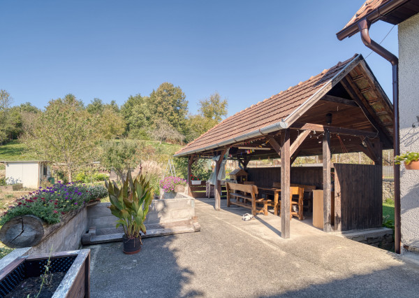 Na predaj trojpodlažný rodinný dom v lokalite Žitná - Radiša