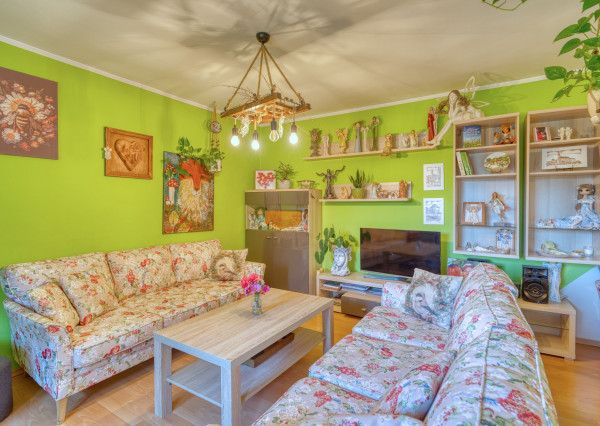 Na predaj trojpodlažný rodinný dom v lokalite Žitná - Radiša