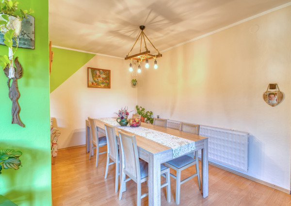 Na predaj trojpodlažný rodinný dom v lokalite Žitná - Radiša