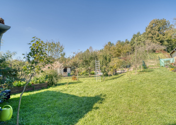 Na predaj trojpodlažný rodinný dom v lokalite Žitná - Radiša