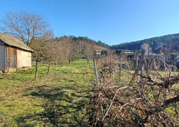 SUPER CENA - Stavebný pozemok  1213 m2 obec BRODZANY