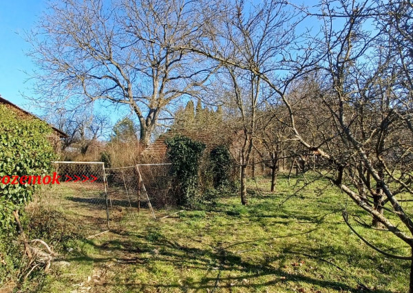 SUPER CENA - Stavebný pozemok  1213 m2 obec BRODZANY