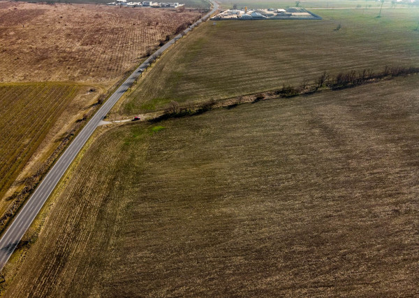 Predaj priemyselného pozemku v obci Mierovo
