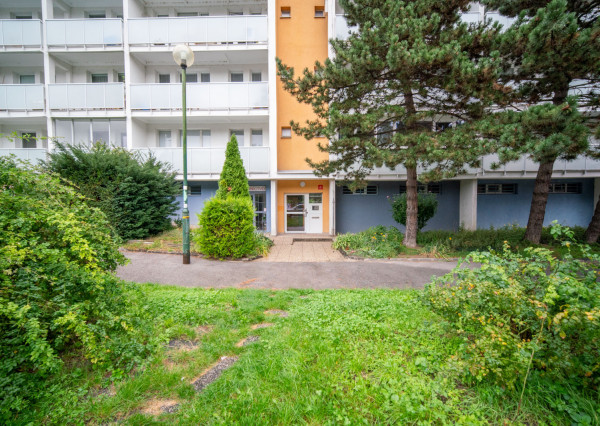 REZERVOVANÉ: Na predaj investičný 1-izbový byt - Karlova Ves