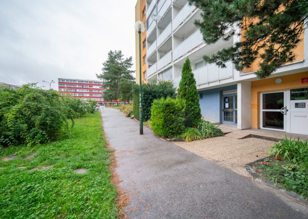 REZERVOVANÉ: Na predaj investičný 1-izbový byt - Karlova Ves