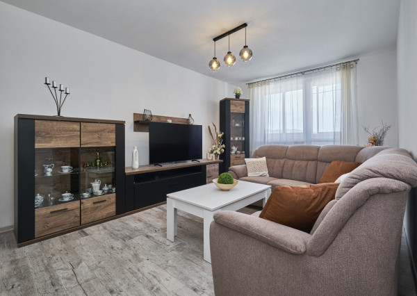 Na predaj zrekonštruovaný 3-izbový byt v Poprade