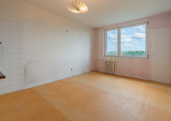 Na predaj garsónka v Seredi