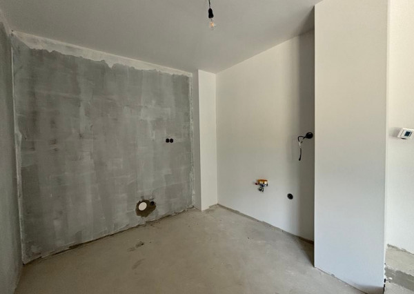 PREDAJ -Exkluzívna ponuka  3i RD - kompletná rekonštrukcia, terasa, pozemok 450m2 - Bánovcen/B / Biskupice